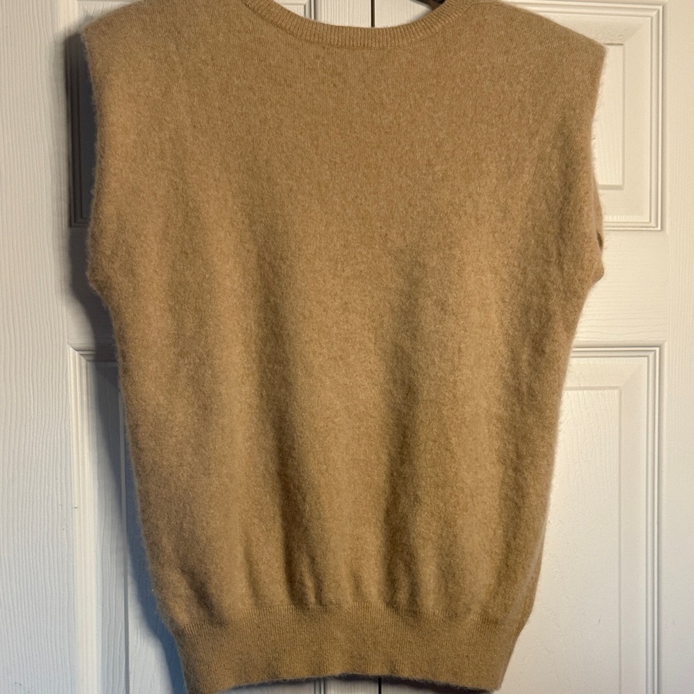 Banana Republic 100% Cashmere Sweater Vest M Beige Padded Shoulders - Picture 6 of 9